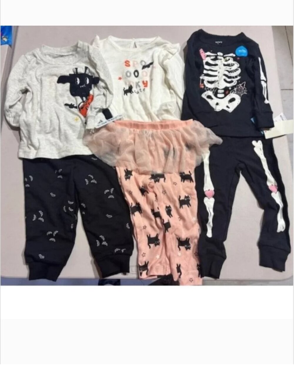 Girls 5 Pc Halloween Set 18 months Shirts, Bodysuit & Sweatpant Black Gray Bats